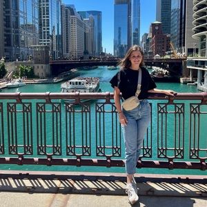 Meet your Posher, Allyson